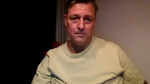 Snapshot of rudeski chatting on December 6, 7:39 pm rudeski online show from December 6, 7:39 pm
