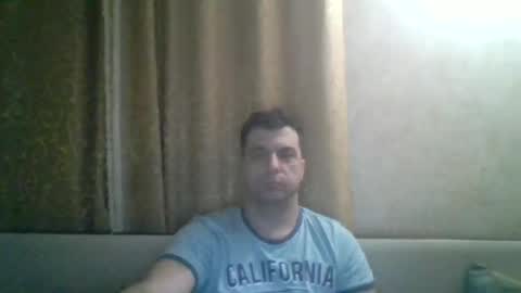 Snapshot of rusqadisx chatting on December 15, 7:10 pm rusqadisx online show from December 15, 7:10 pm