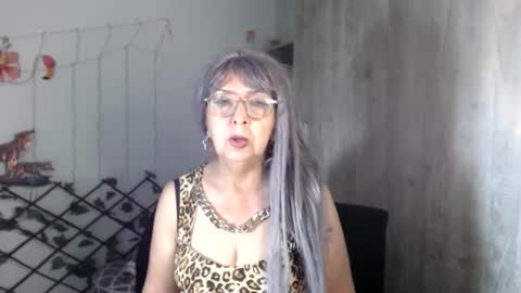 Snapshot of ruth_blue21 chatting on March 11, 5:13 am ruth_blue21 online show from March 11, 5:13 am