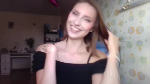 Snapshot of ruxashade chatting on September 14, 1:23 pm ruxashade online show from September 14, 1:23 pm