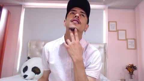 ryan online show from February 5, 1:44 pm