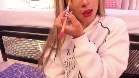 Snapshot of sabrinaspell_ chatting on September 14, 1:23 pm S A B R I N A online show from September 14, 1:23 pm