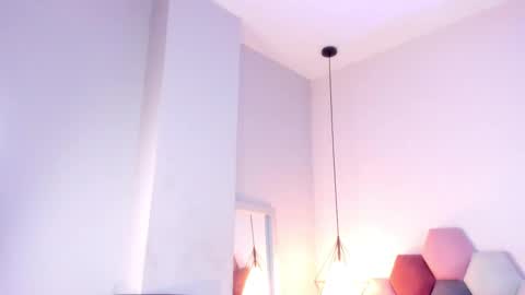 Snapshot of sabrinawarren chatting on March 6, 5:43 pm Sabrina Warren online show from March 6, 5:43 pm