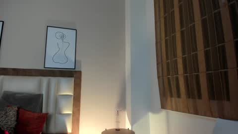 Snapshot of sabrinawarren chatting on January 28, 12:00 pm Sabrina Warren online show from January 28, 12:00 pm