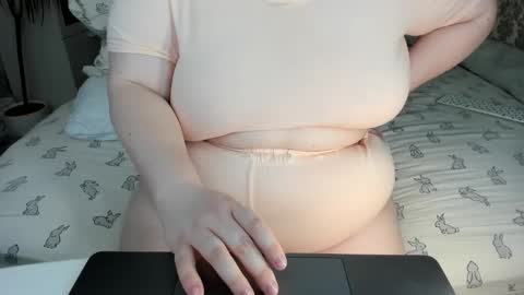 Snapshot of salma_queen chatting on February 23, 8:00 pm SalmaRoth online show from February 23, 8:00 pm