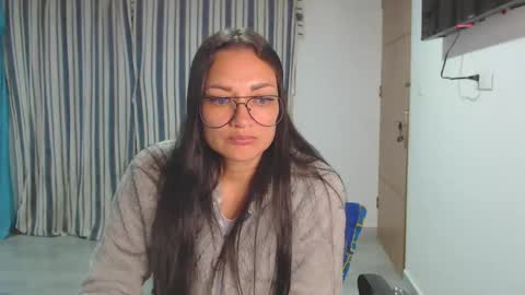salome online show from January 25, 3:30 am