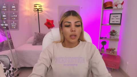 Snapshot of saloomee__ chatting on March 4, 12:01 pm SALOME online show from March 4, 12:01 pm