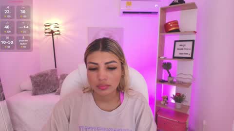 Snapshot of saloomee__ chatting on February 10, 11:57 am SALOME online show from February 10, 11:57 am