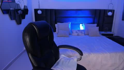 Snapshot of samanthaklein_ chatting on January 24, 3:43 am Samantha Klein online show from January 24, 3:43 am