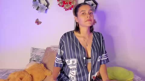Samara is my name a pleasure delighted that you are here leave your thumb up it is important to me online show from January 9, 11:45 pm