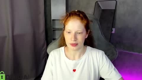 Snapshot of sandra__wilson chatting on September 18, 1:42 am Sandra online show from September 18, 1:42 am