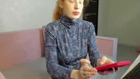 Snapshot of sandra__wilson chatting on September 12, 1:40 am Sandra online show from September 12, 1:40 am