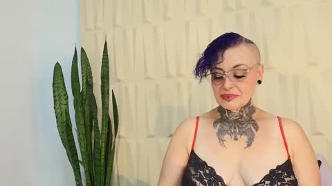 Sandy Rose online show from March 8, 6:05 pm