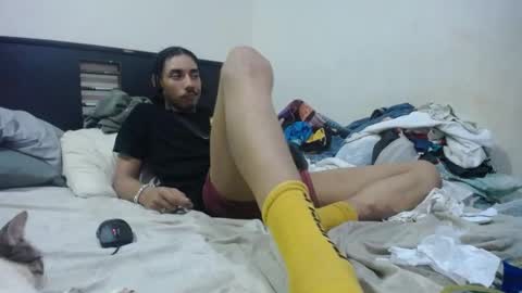 Snapshot of santiagoxxxtreme_ chatting on December 25, 8:18 am Santiago online show from December 25, 8:18 am