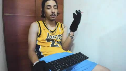 Snapshot of santiagoxxxtreme_ chatting on December 28, 6:49 am Santiago online show from December 28, 6:49 am