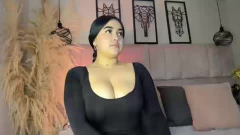  SARA  online show from September 9, 2:39 pm
