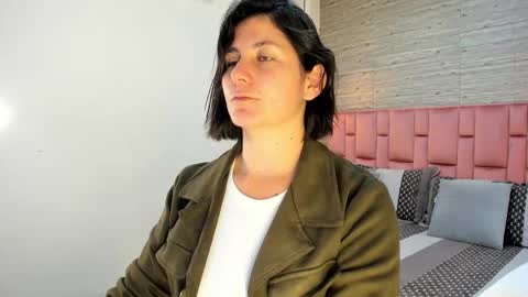 Snapshot of sarahdeyvis chatting on March 4, 2:10 pm Sarah Deyvis online show from March 4, 2:10 pm