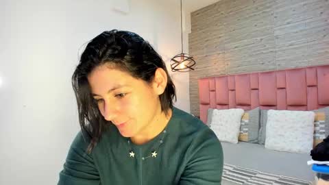 Snapshot of sarahdeyvis chatting on February 11, 1:20 pm Sarah Deyvis online show from February 11, 1:20 pm