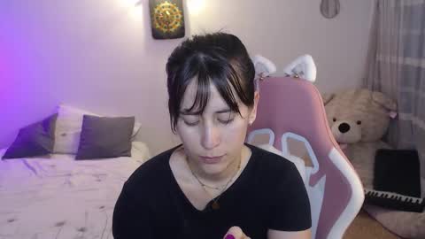 Snapshot of sarahdressler chatting on September 15, 12:34 am sarahdressler online show from September 15, 12:34 am