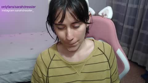 Snapshot of sarahdressler chatting on January 23, 2:33 am sarahdressler online show from January 23, 2:33 am