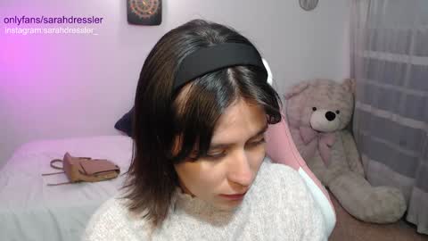 Snapshot of sarahdressler chatting on January 7, 1:49 am sarahdressler online show from January 7, 1:49 am