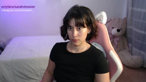 Snapshot of sarahdressler chatting on December 8, 3:18 am sarahdressler online show from December 8, 3:18 am