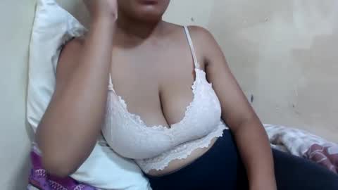 saronette online show from December 20, 12:27 pm