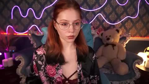 Snapshot of sasha_exclusive chatting on January 26, 1:58 pm Sasha Exclusive online show from January 26, 1:58 pm