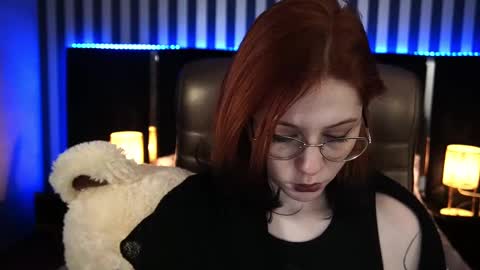 Snapshot of sasha_exclusive chatting on February 24, 3:23 am Sasha Exclusive online show from February 24, 3:23 am