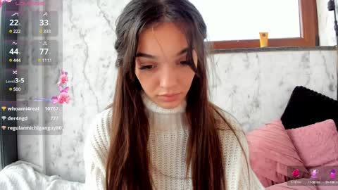 Snapshot of sassyt33n chatting on January 29, 3:04 pm sassyt33n online show from January 29, 3:04 pm