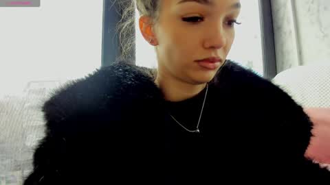 Snapshot of sassyt33n chatting on January 15, 10:27 am sassyt33n online show from January 15, 10:27 am