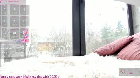Snapshot of sassyt33n chatting on December 29, 12:23 pm sassyt33n online show from December 29, 12:23 pm