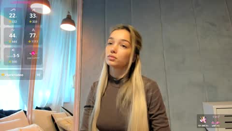 Snapshot of sassyt33n chatting on September 15, 8:49 am sassyt33n online show from September 15, 8:49 am