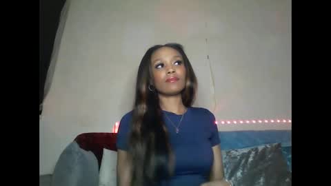 Snapshot of saucy_shanice chatting on February 4, 1:12 am Shaniiice online show from February 4, 1:12 am