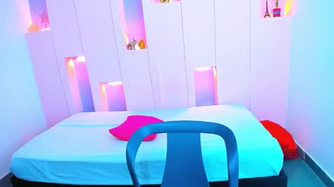 SCARLET online show from February 18, 3:42 am