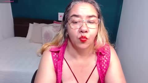 Scarlett  online show from February 25, 1:30 am