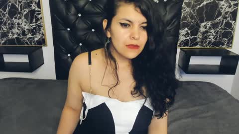 Snapshot of scarlett_w0lf chatting on January 29, 10:43 pm Scarlett online show from January 29, 10:43 pm