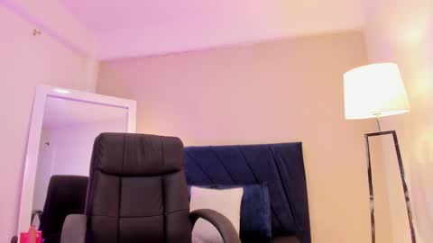 scarlycastelo online show from September 11, 2:18 pm