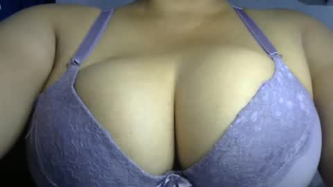 mai latina online show from February 22, 7:47 pm
