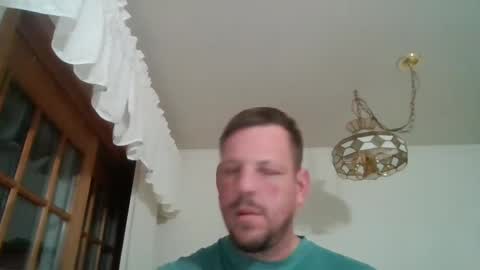 Snapshot of scottydoesntknow0 chatting on December 6, 5:58 am scottydoesntknow0 online show from December 6, 5:58 am
