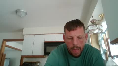 Snapshot of scottydoesntknow0 chatting on December 21, 4:36 pm scottydoesntknow0 online show from December 21, 4:36 pm