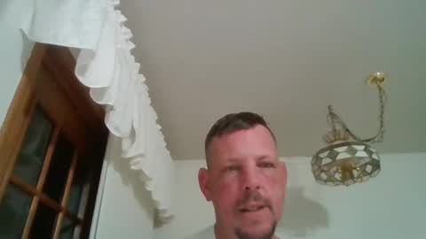 Snapshot of scottydoesntknow0 chatting on September 21, 10:41 am scottydoesntknow0 online show from September 21, 10:41 am