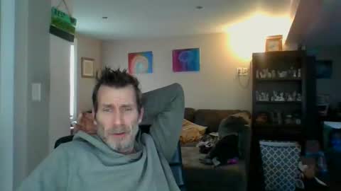 Snapshot of scroach11 chatting on January 23, 6:45 pm GettOffMyLawn online show from January 23, 6:45 pm