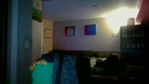 Snapshot of scroach11 chatting on September 21, 2:59 am GettOffMyLawn online show from September 21, 2:59 am