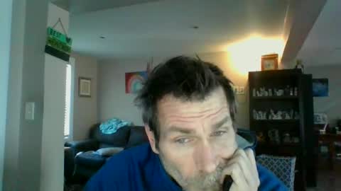 Snapshot of scroach11 chatting on January 27, 4:43 pm GettOffMyLawn online show from January 27, 4:43 pm