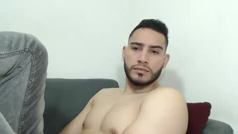 seank_noszka online show from January 2, 2:13 pm