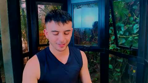 Snapshot of sebasroman chatting on September 12, 8:00 pm SebasRoman online show from September 12, 8:00 pm