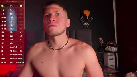 Snapshot of sebastianmaximoff chatting on February 1, 5:58 pm Sebastian online show from February 1, 5:58 pm