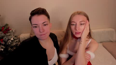 Amanda and  pair in a real life we love each other but can play with you online show from January 1, 11:05 am