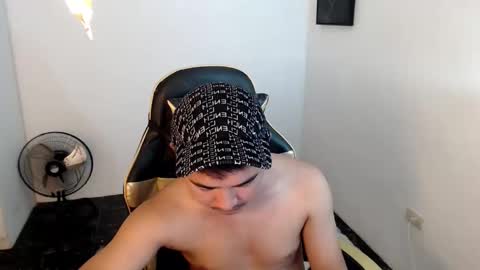 Snapshot of seductive_jays chatting on February 3, 9:50 pm Jay online show from February 3, 9:50 pm